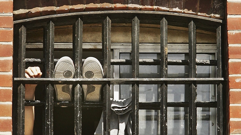 skynews-prison-window-bars_4541800